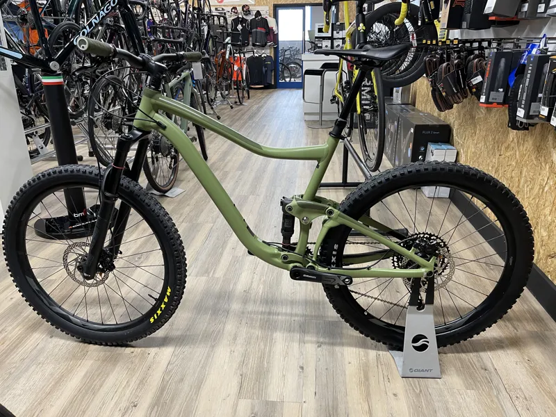 Giant Trance 3 Mens Mountain Bike in Green large 2020 27.5er-1